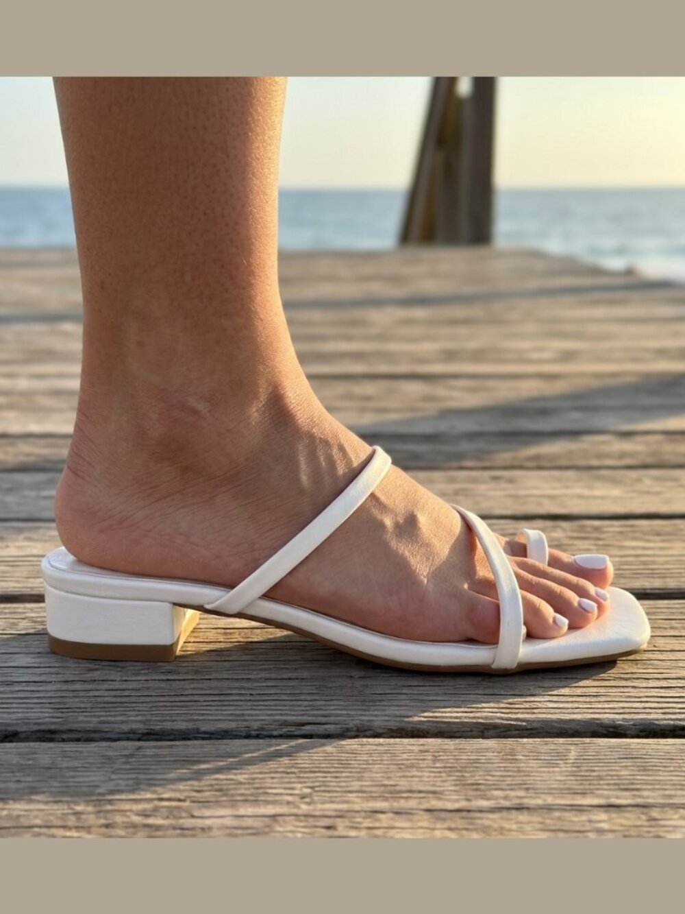 NWT X2B Off-White Strappy Asymmetrical Toe Loop Slide Sandal - Picture 3 of 5